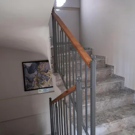 מלון דירות Kalender 4*